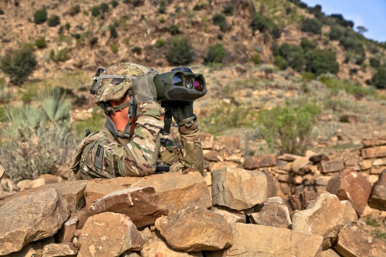 reconnoiter, scout, explore-60779.jpg